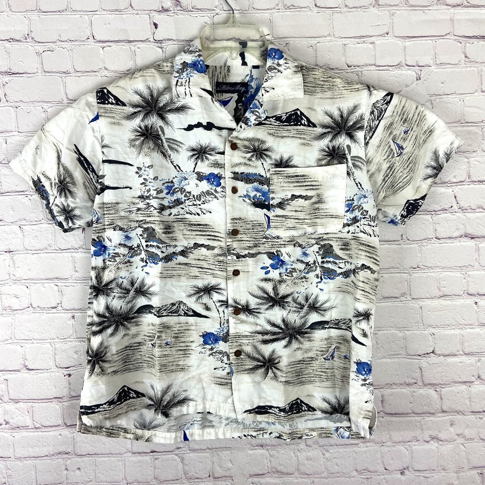 Milano Bay Men's White Hawaiian Button Down Short Sleeve Shirt. Size. Large